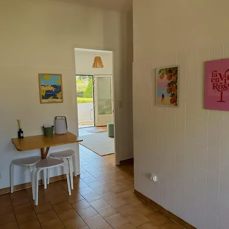 De à 50 M De La *
